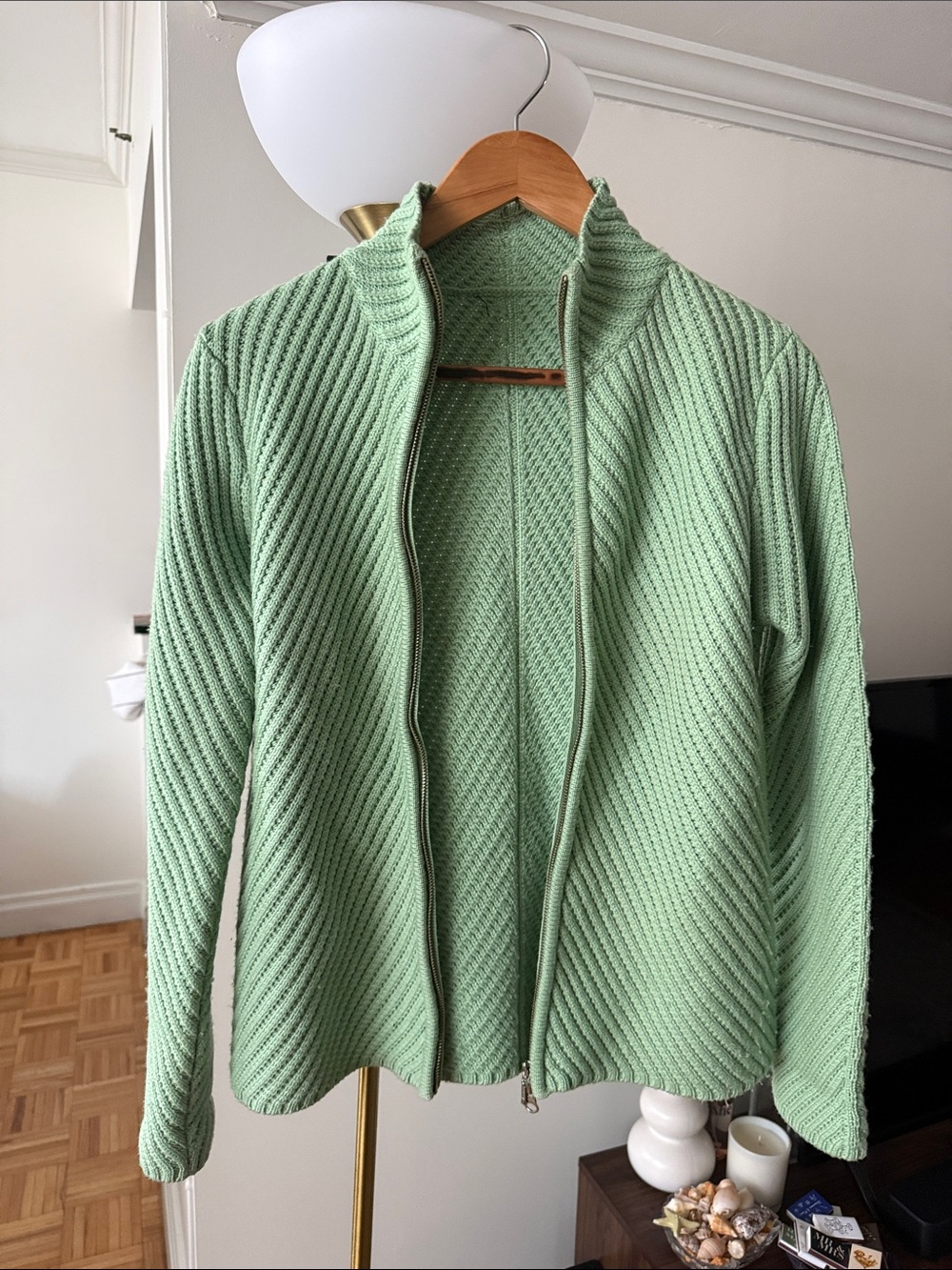 VINTAGE Women's 100% Wool Light Green Zip-Front Knit Cardigan